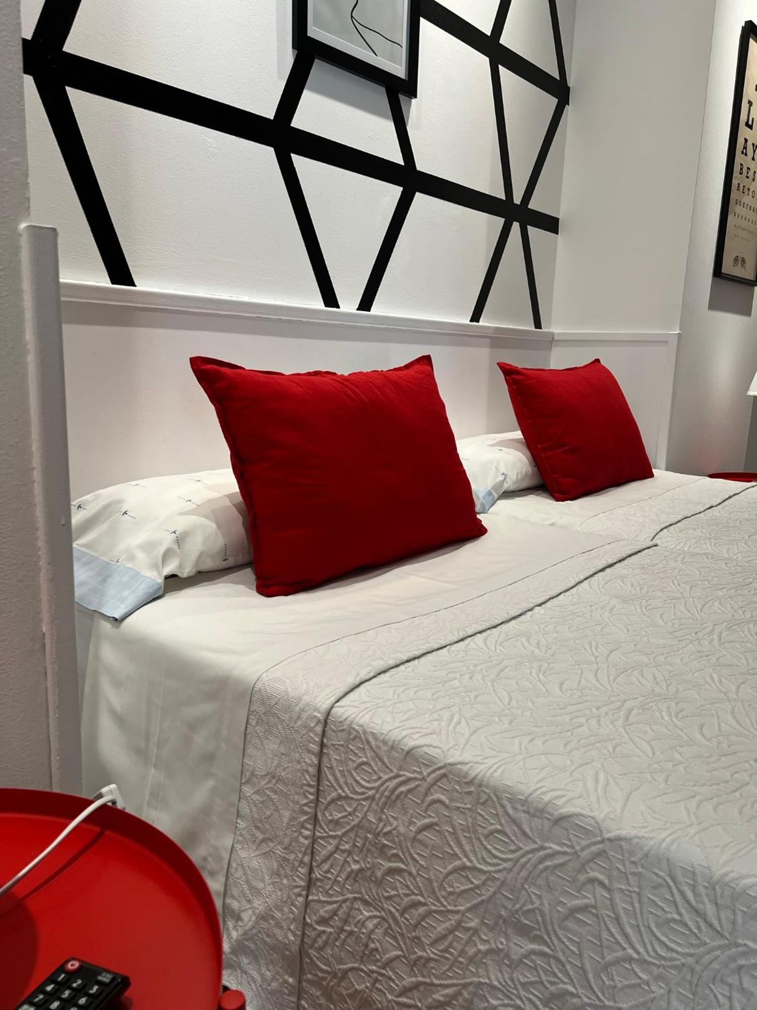 Apartamentos Los Angeles Alcañiz 외부 사진