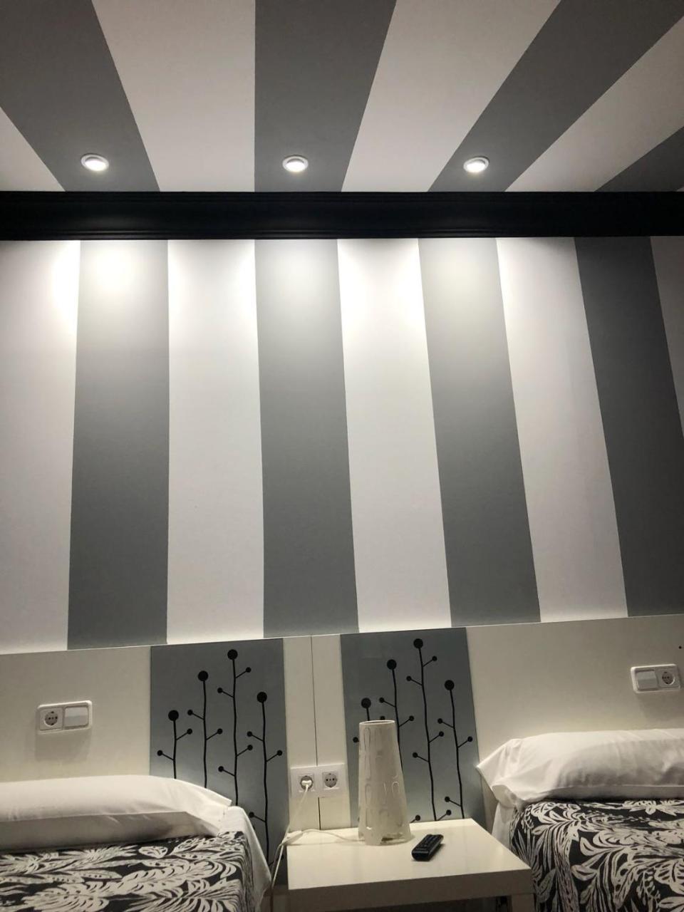 Apartamentos Los Angeles Alcañiz 외부 사진